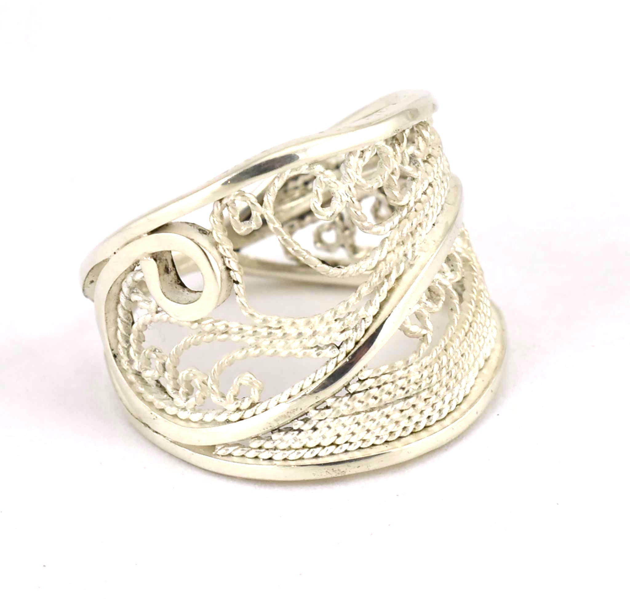 Filigree Designs: Making a Filigree Saddle Ring