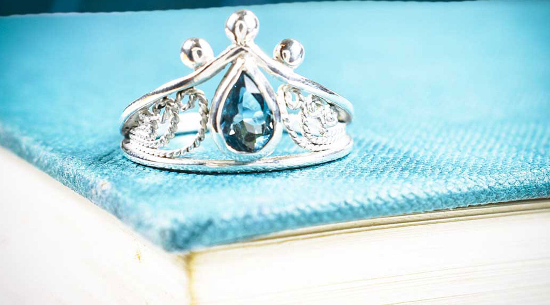 Filigree Crown Ring - Sterling Silver Fantasy Jewellery